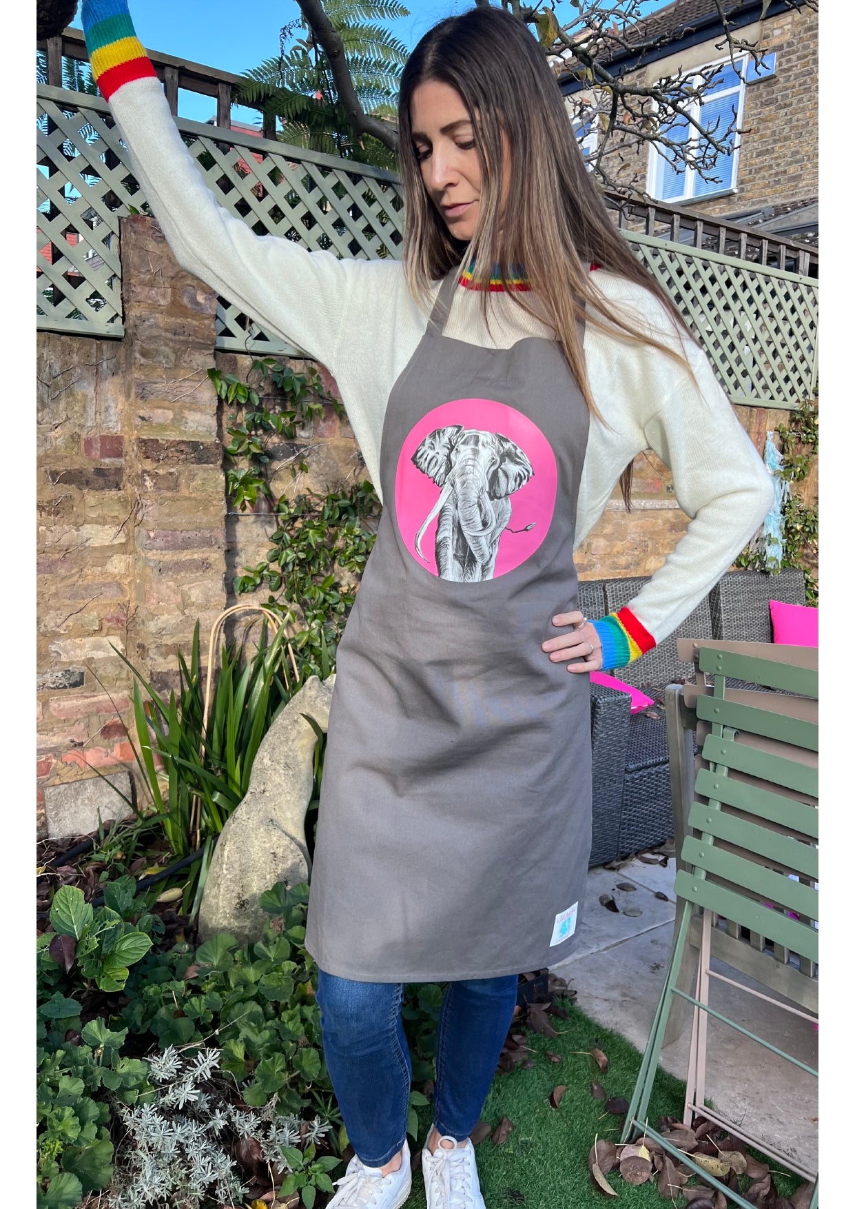 Sustainable Wildlife Grey Apron- Pink Rhino